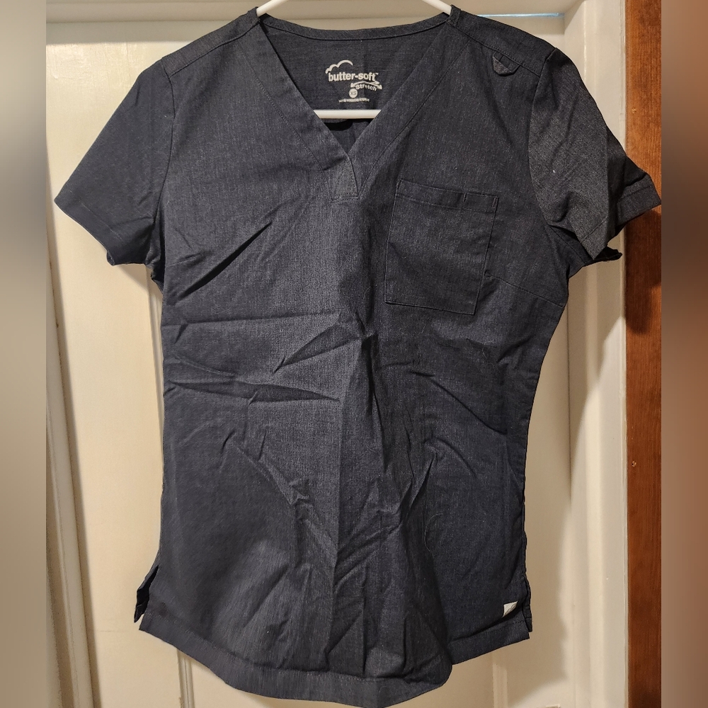 Butter soft scrub top